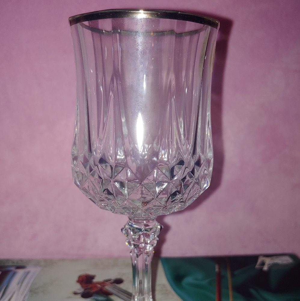 NIB Longchamp Platinum set of 4 crystal glasses.